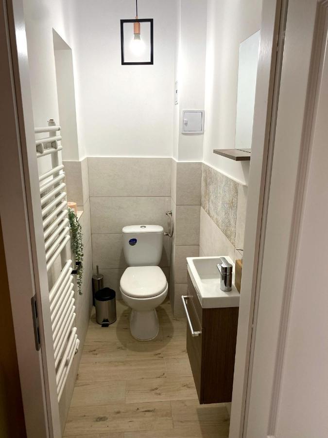 Asha Central Apartment تيميشورا المظهر الخارجي الصورة